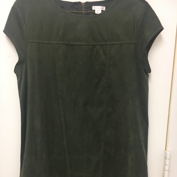 Dress - Picture 1 of 4